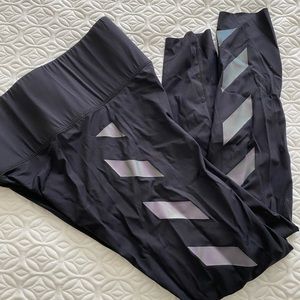 Black Line by Noli Legging.